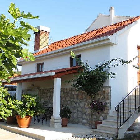 Holiday Home Artina 2 Lovište Rum bild