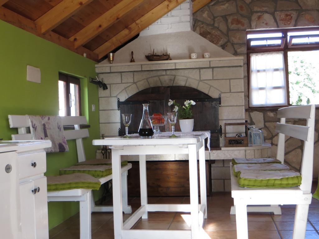 Holiday Home Artina 2 Lovište Exteriör bild