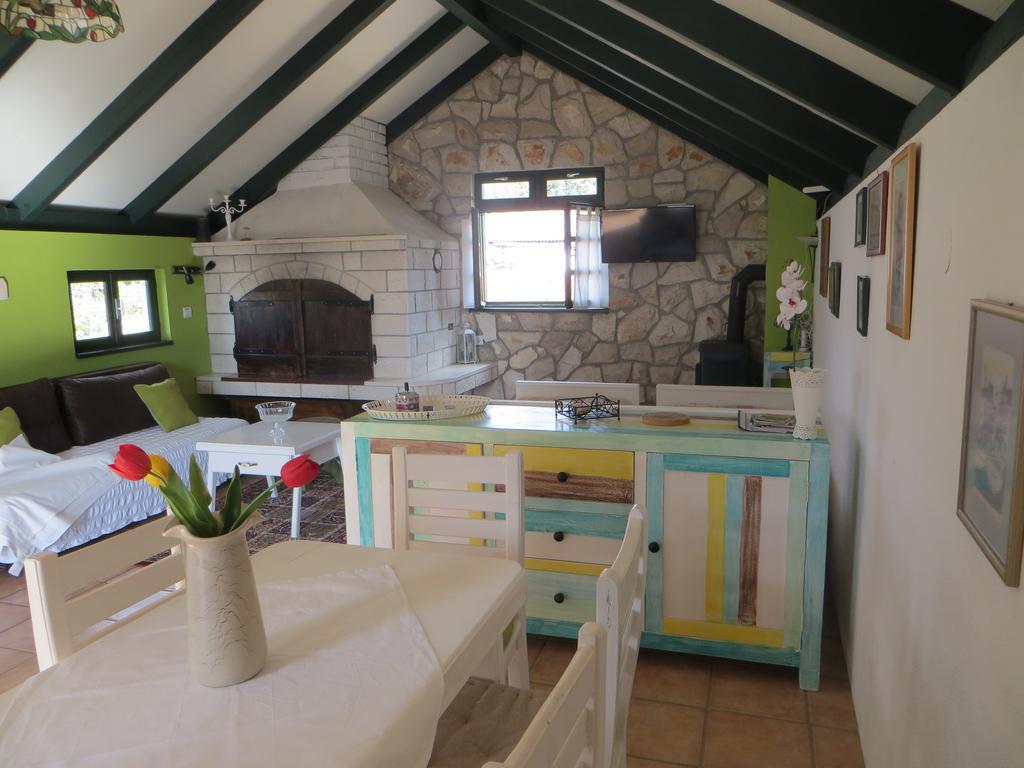 Holiday Home Artina 2 Lovište Exteriör bild